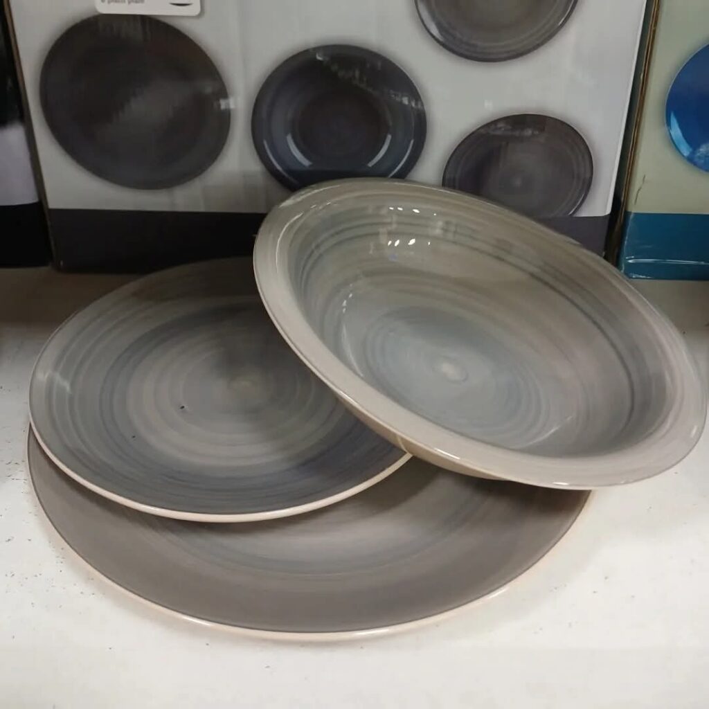 SERVIZIO 18 PIATTI TWIST GRIGIO